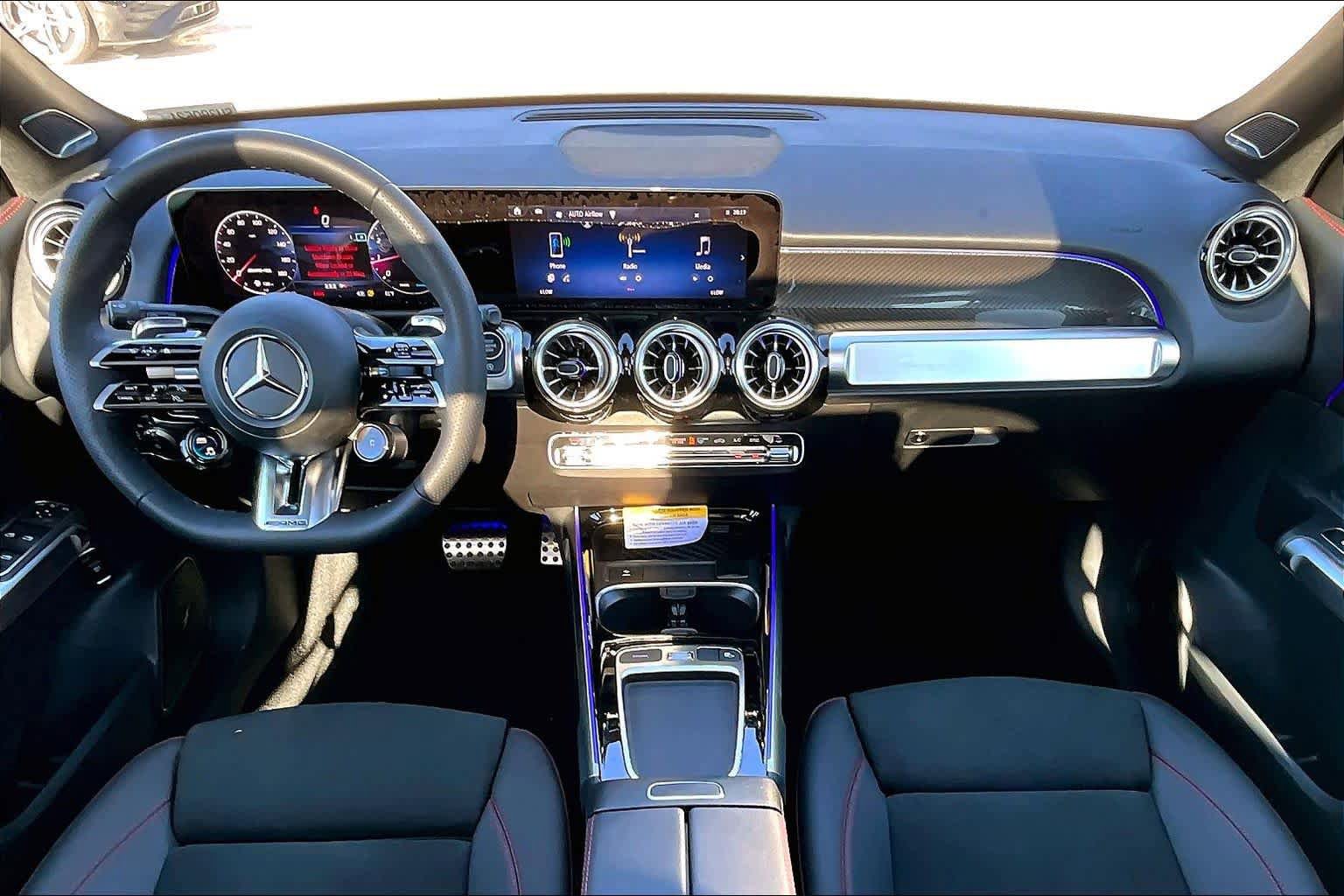 Used 2025 Mercedes-Benz GLB 35 AMG 4MATIC image 16