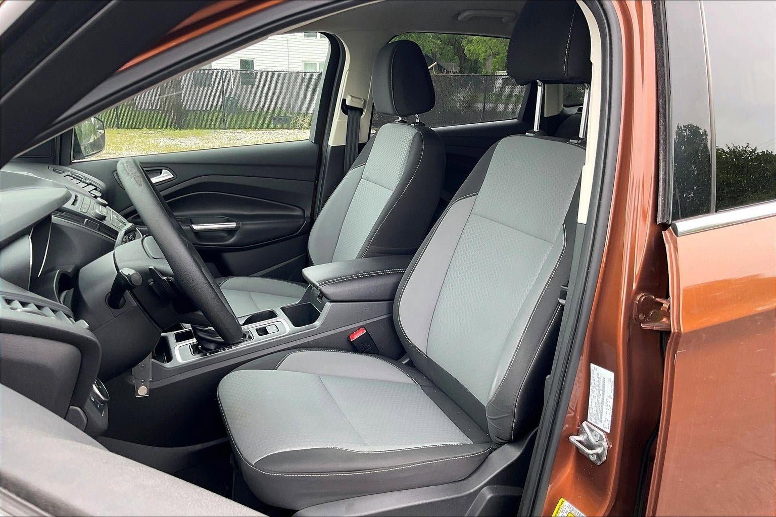 Used 2017 Ford Escape SE AWD/4WD image 23