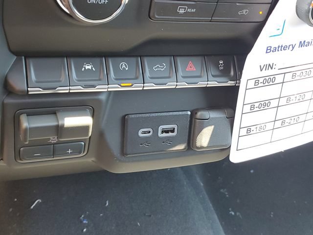 New 2026 Chevrolet Silverado 1500 Custom Trail Boss w/ LPO, Dark Essentials Package AWD/4WD image 29