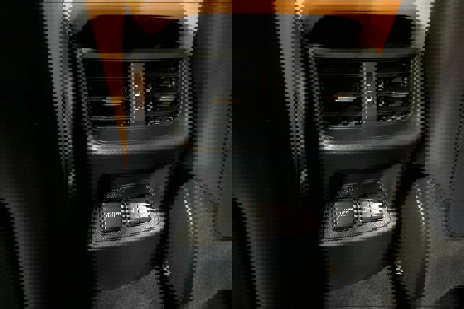 Used 2025 Lexus ES 300h w/ Luxury Package image 33