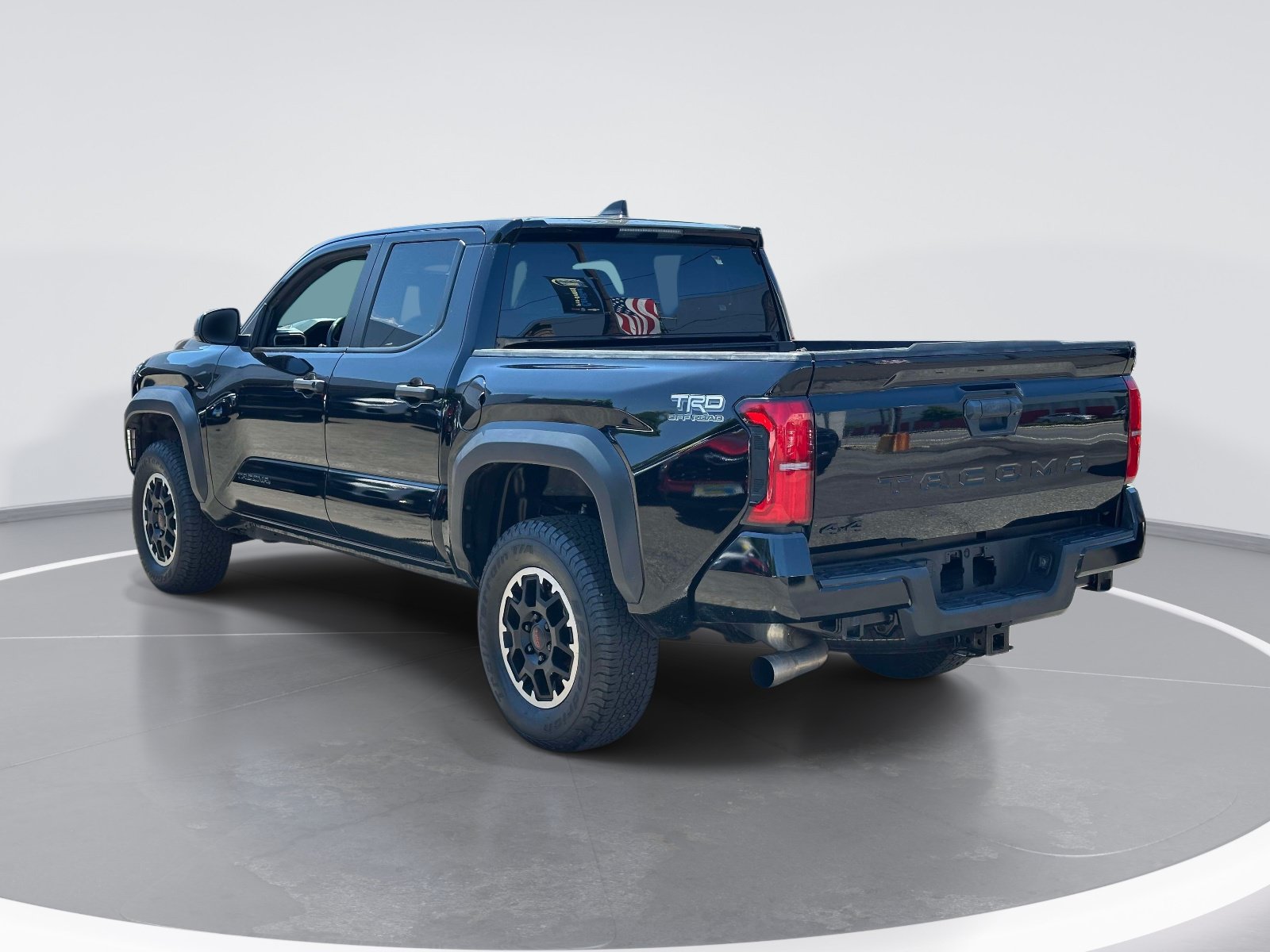 Used 2024 Toyota Tacoma TRD Off-Road AWD/4WD image 7