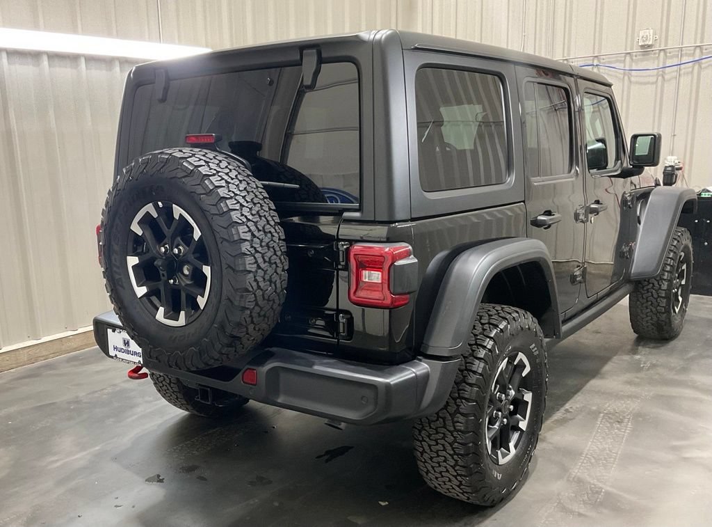 Used 2026 Jeep Wrangler Unlimited Rubicon AWD/4WD image 23