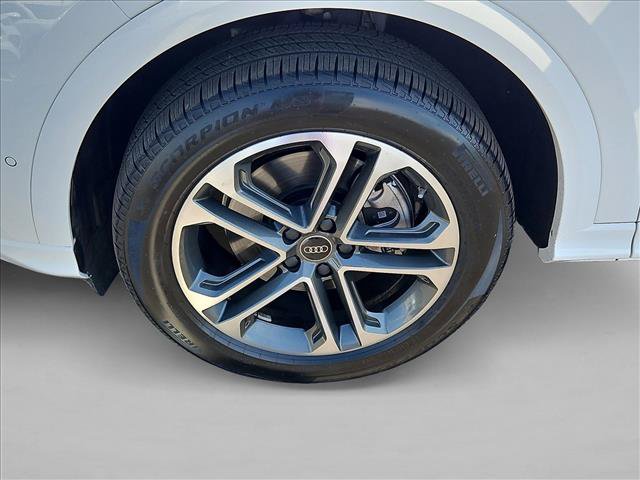 Certified 2025 Audi Q5 Premium w/ Convenience Package AWD/4WD image 25