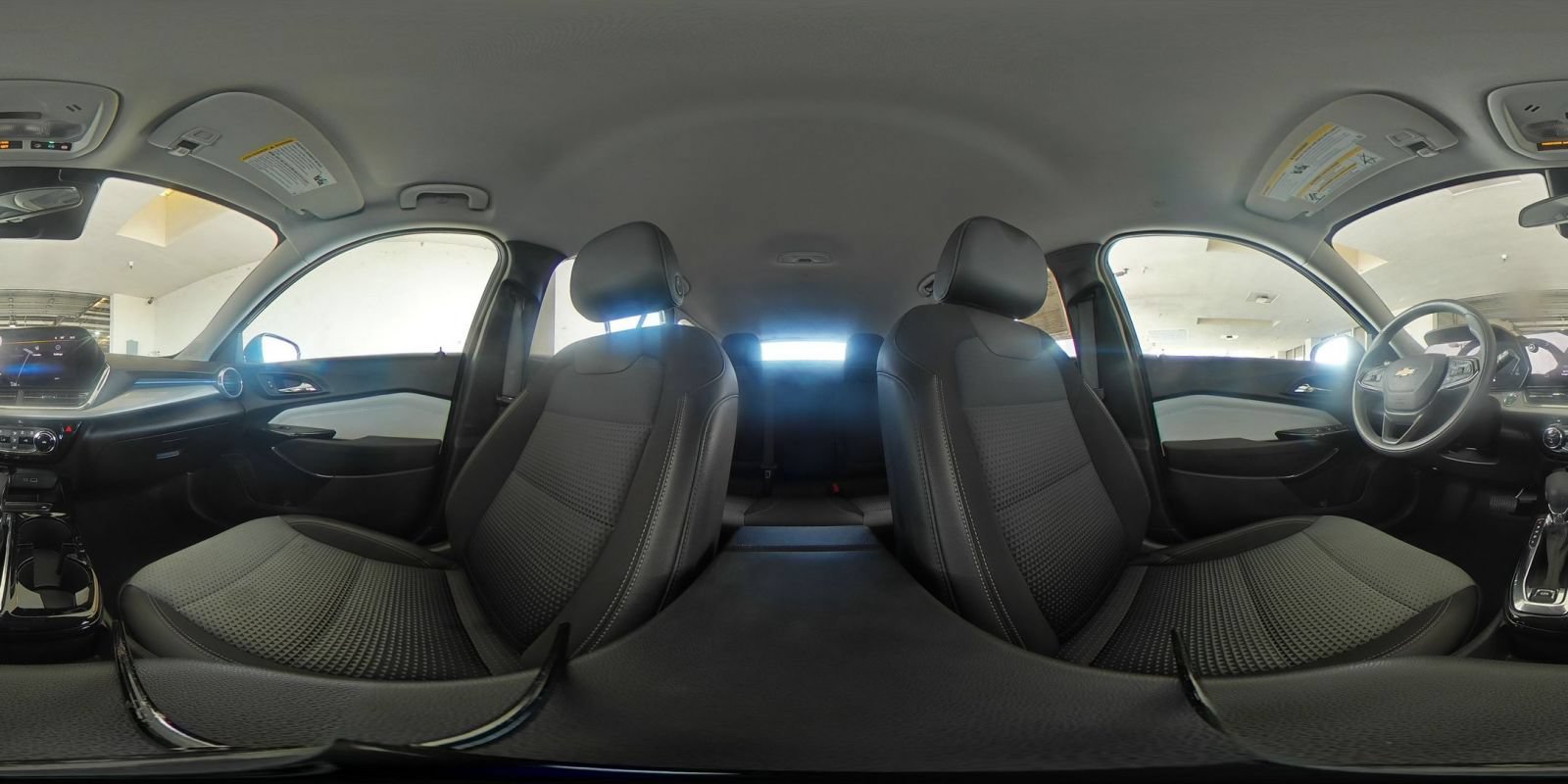 Used 2025 Chevrolet Trax LT FWD image 74