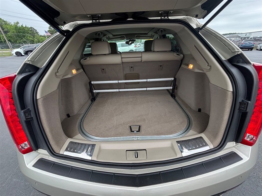 Used 2015 Cadillac SRX Luxury w/ Driver Awareness Package FWD image 21
