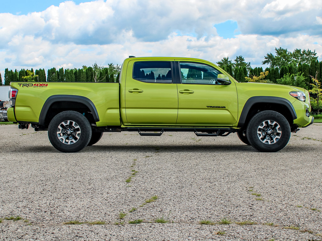Used 2023 Toyota Tacoma TRD Off-Road w/ TRD Premium Off Road Package AWD/4WD image 2