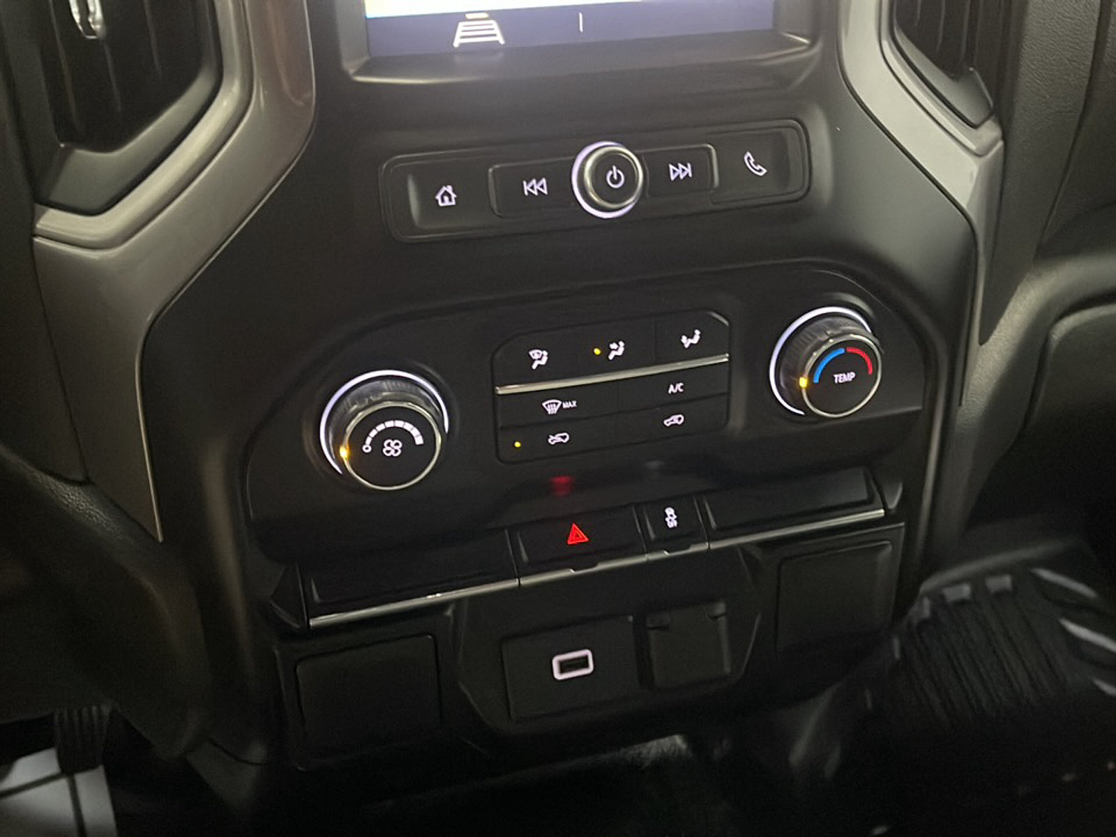 Used 2020 Chevrolet Silverado 1500 W/T AWD/4WD image 10