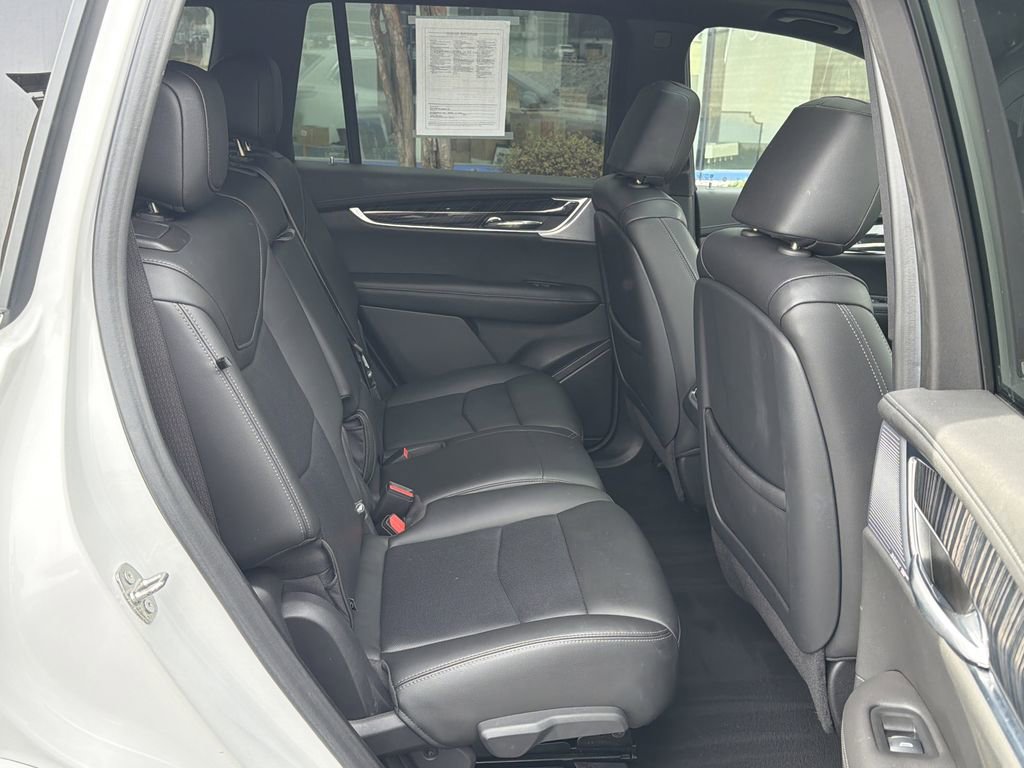 Certified 2023 Cadillac XT6 Premium Luxury image 15