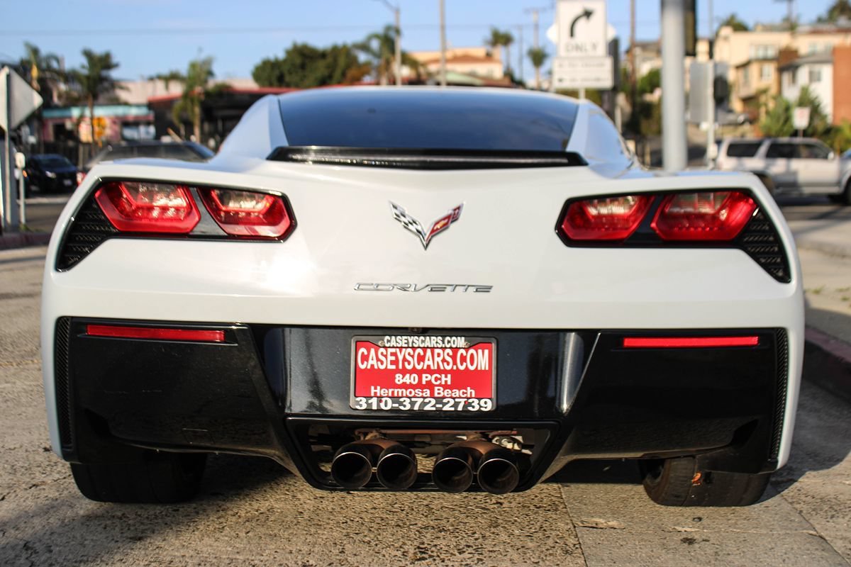 Used 2019 Chevrolet Corvette Stingray Coupe w/ 1LT RWD image 5