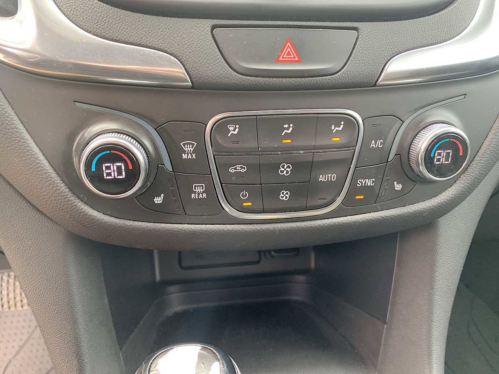 Certified 2021 Chevrolet Equinox LT image 17