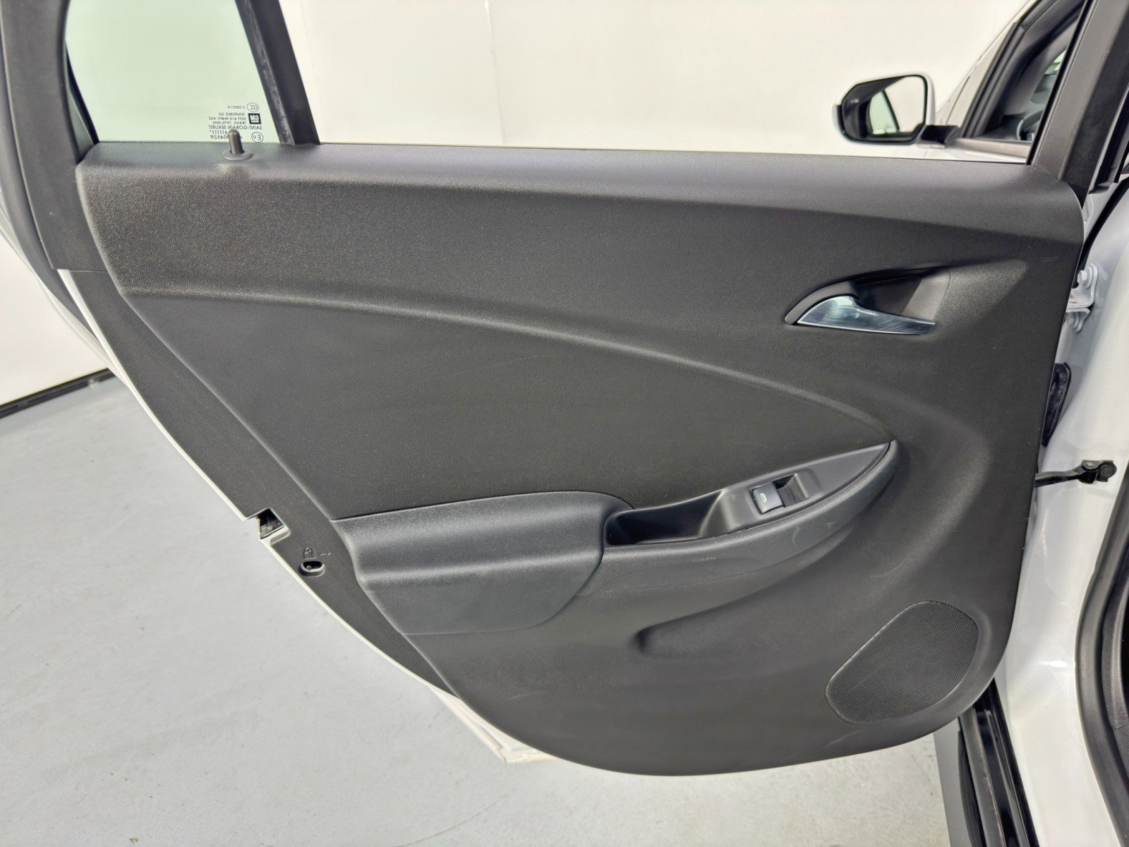 Used 2017 Chevrolet Volt Premier w/ Driver Confidence II Package image 41