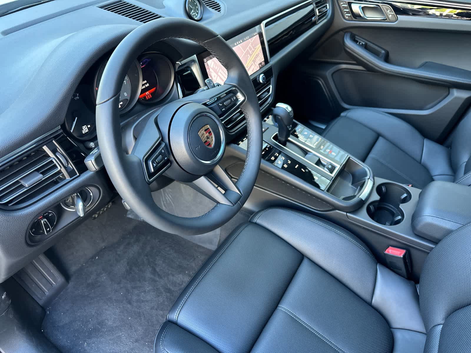 New 2026 Porsche Macan S AWD/4WD image 4