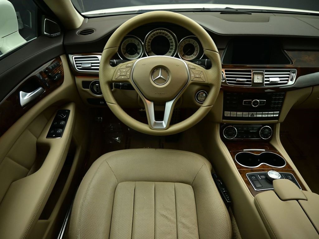 Used 2013 Mercedes-Benz CLS 550 4MATIC image 2