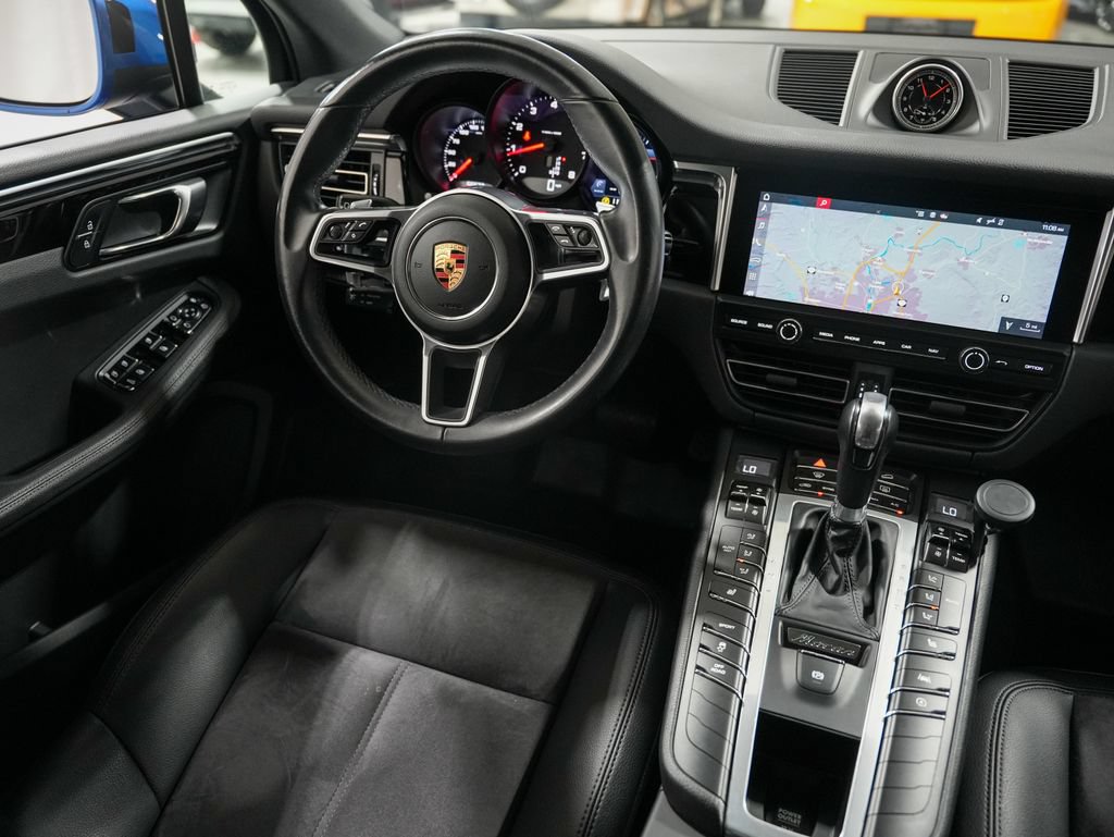 Used 2020 Porsche Macan AWD/4WD image 11