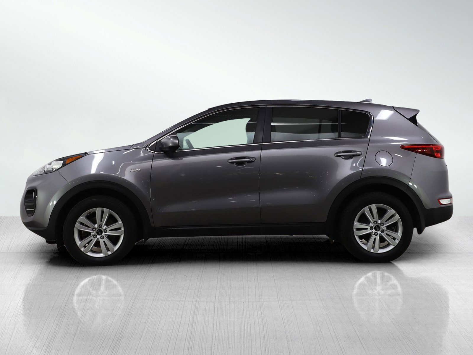 Used 2017 Kia Sportage LX image 2