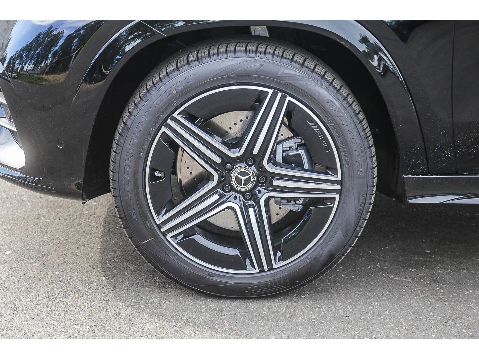 New 2026 Mercedes-Benz GLE 350 4MATIC image 9