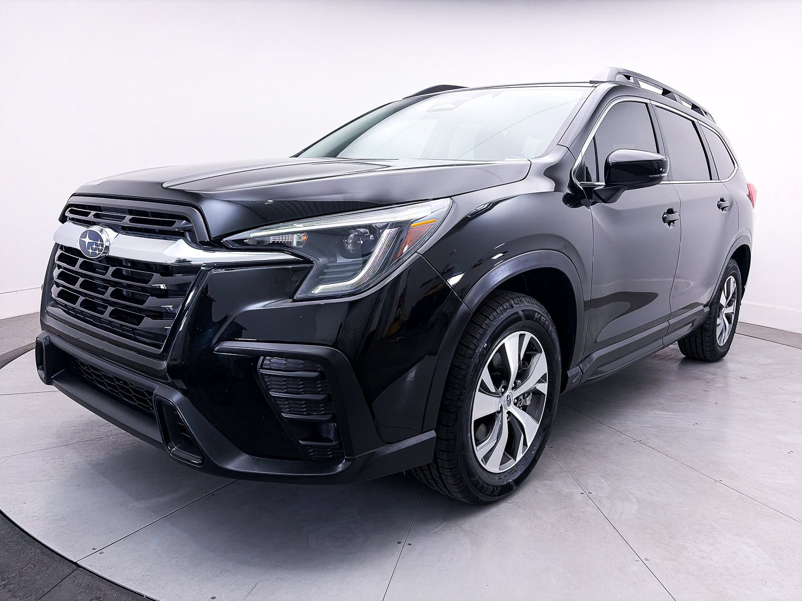 Used 2025 Subaru Ascent Premium AWD/4WD image 11