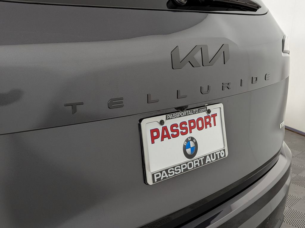 Used 2025 Kia Telluride SX Prestige X-Line image 12