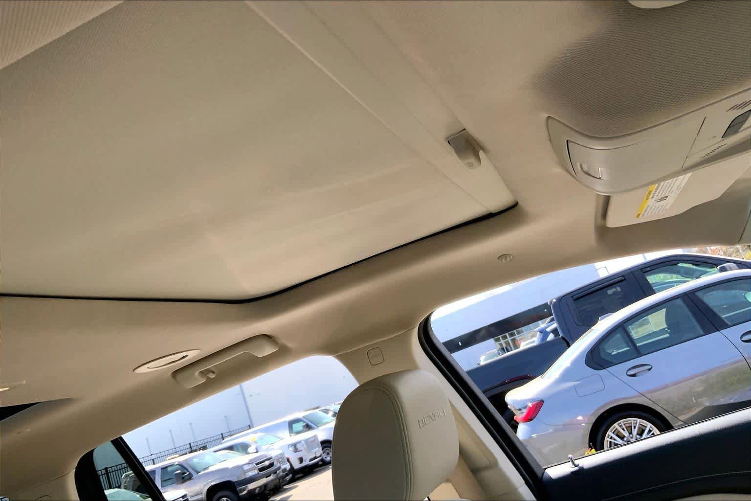 Used 2020 GMC Acadia Denali AWD/4WD image 19