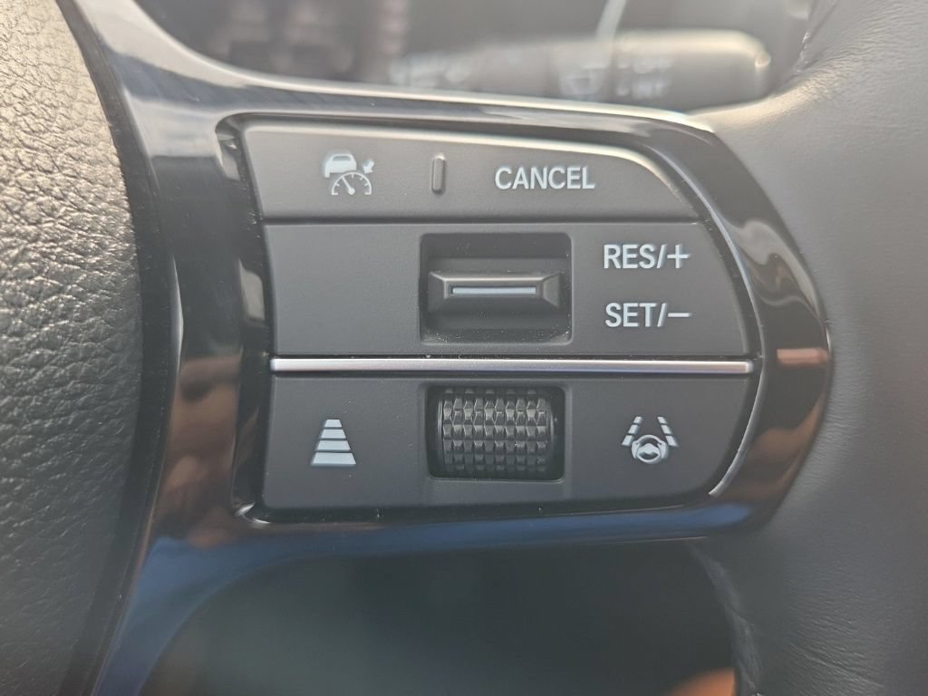 Used 2024 Honda Pilot Elite image 35