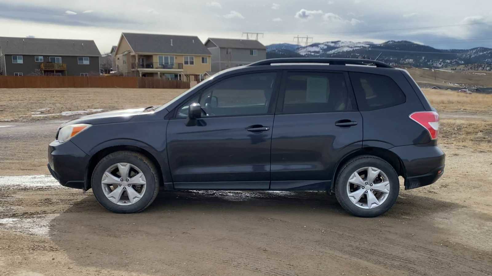 Used 2015 Subaru Forester 2.5i Premium w/ All-Weather Package image 5