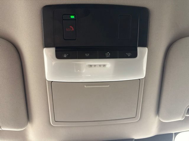 Used 2025 Nissan Pathfinder SV AWD/4WD image 32