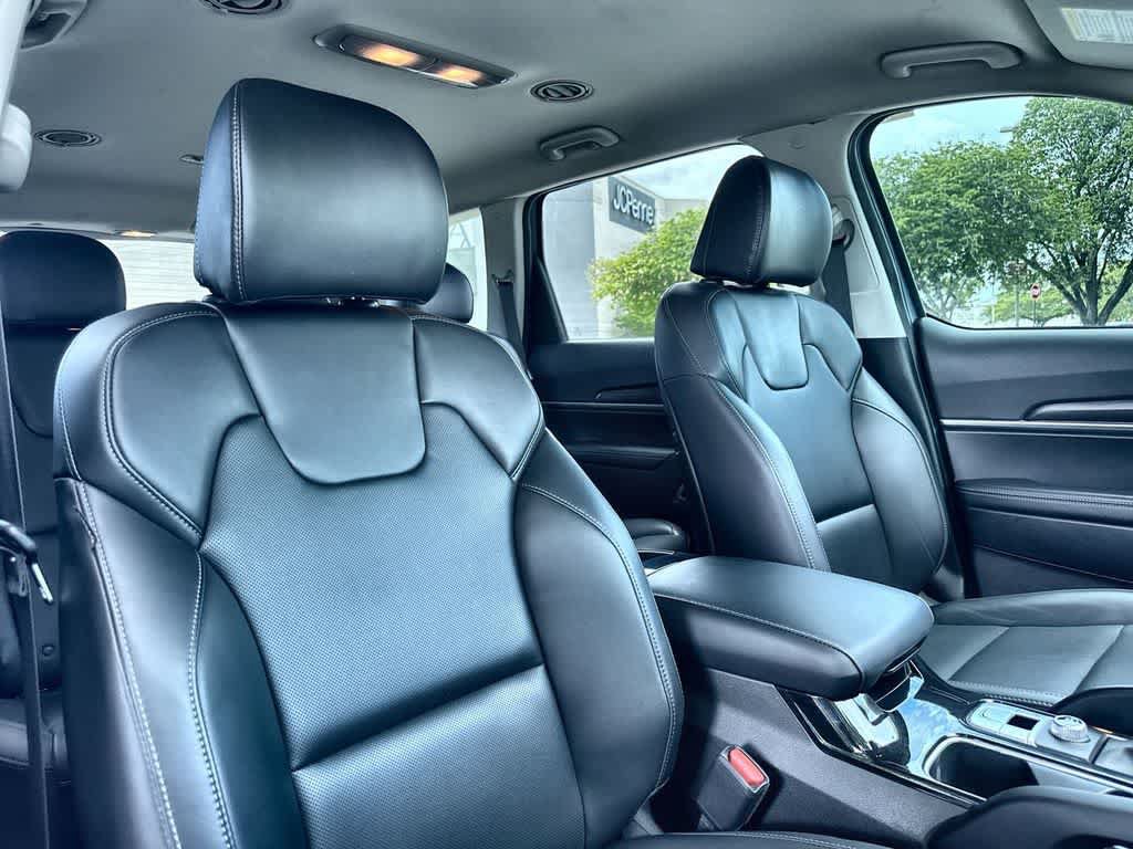 Certified 2024 Kia Telluride LX FWD image 27