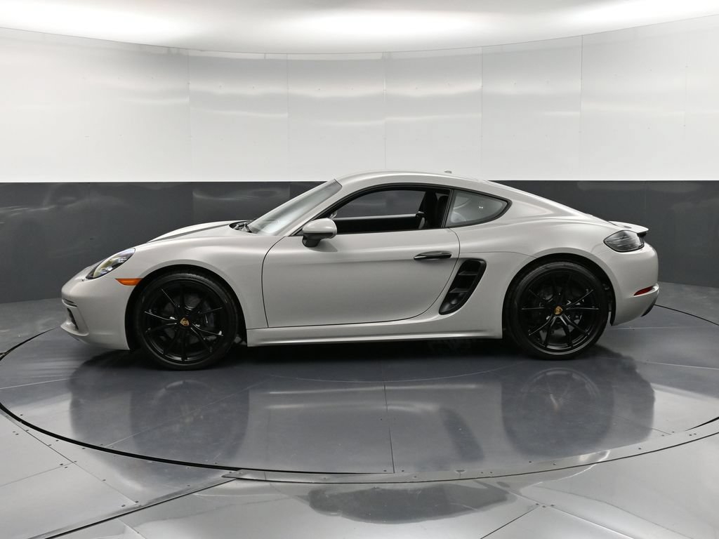 Certified 2024 Porsche 718 Cayman RWD image 2