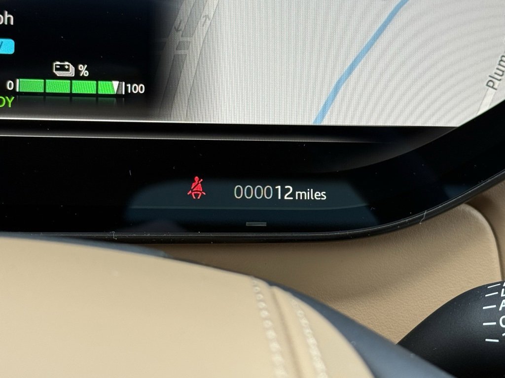 New 2025 Land Rover Range Rover SE image 30