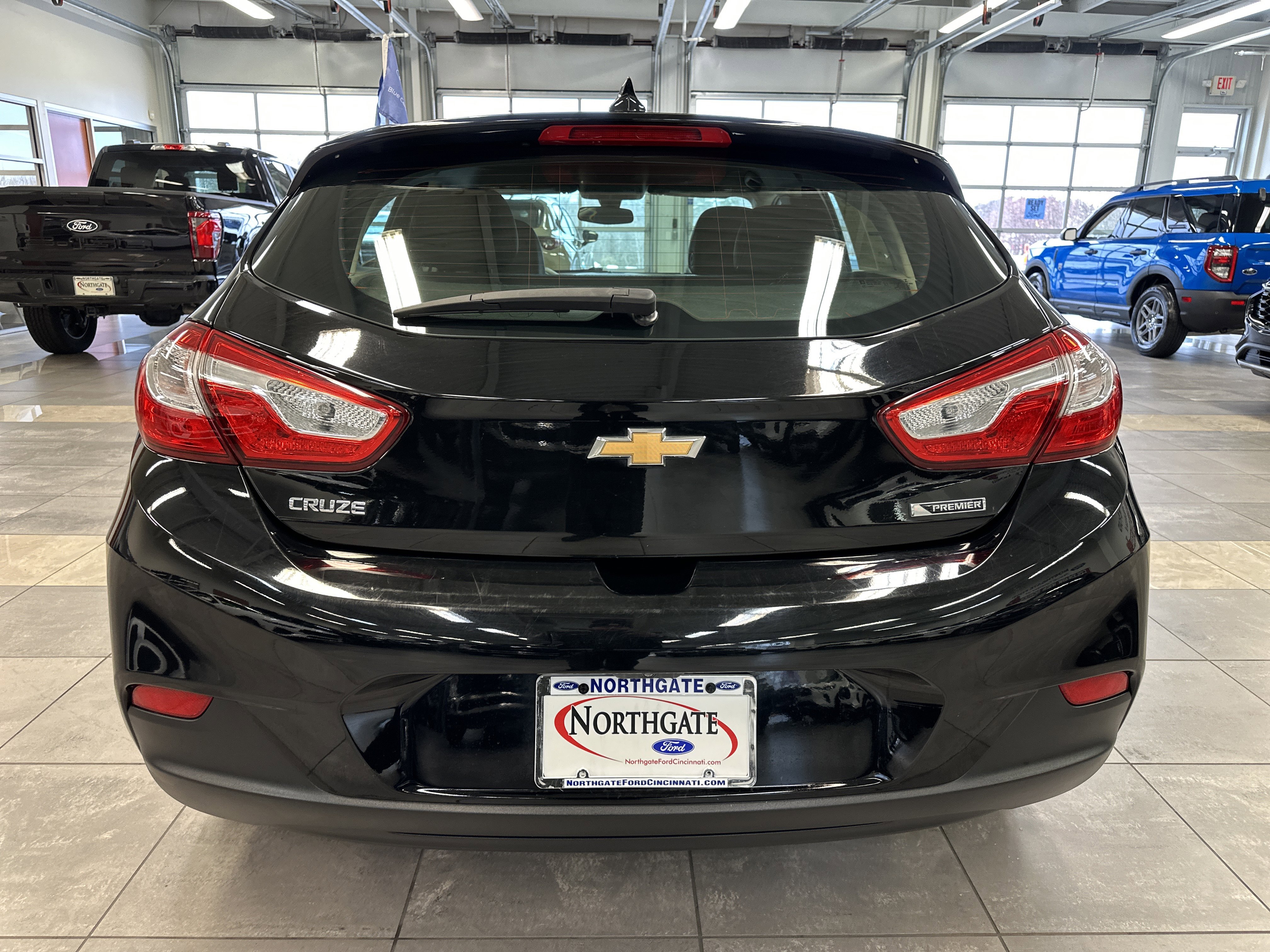Used 2018 Chevrolet Cruze Premier image 13