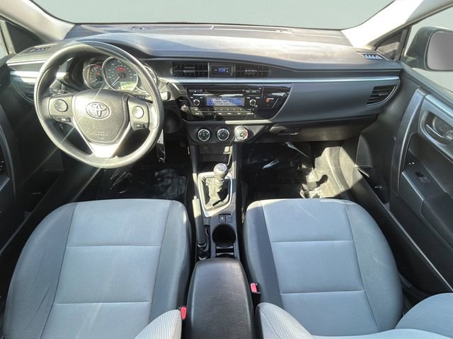 Used 2015 Toyota Corolla L image 32