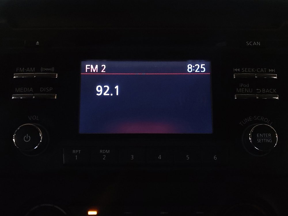 Used 2018 Nissan Titan SV AWD/4WD image 25