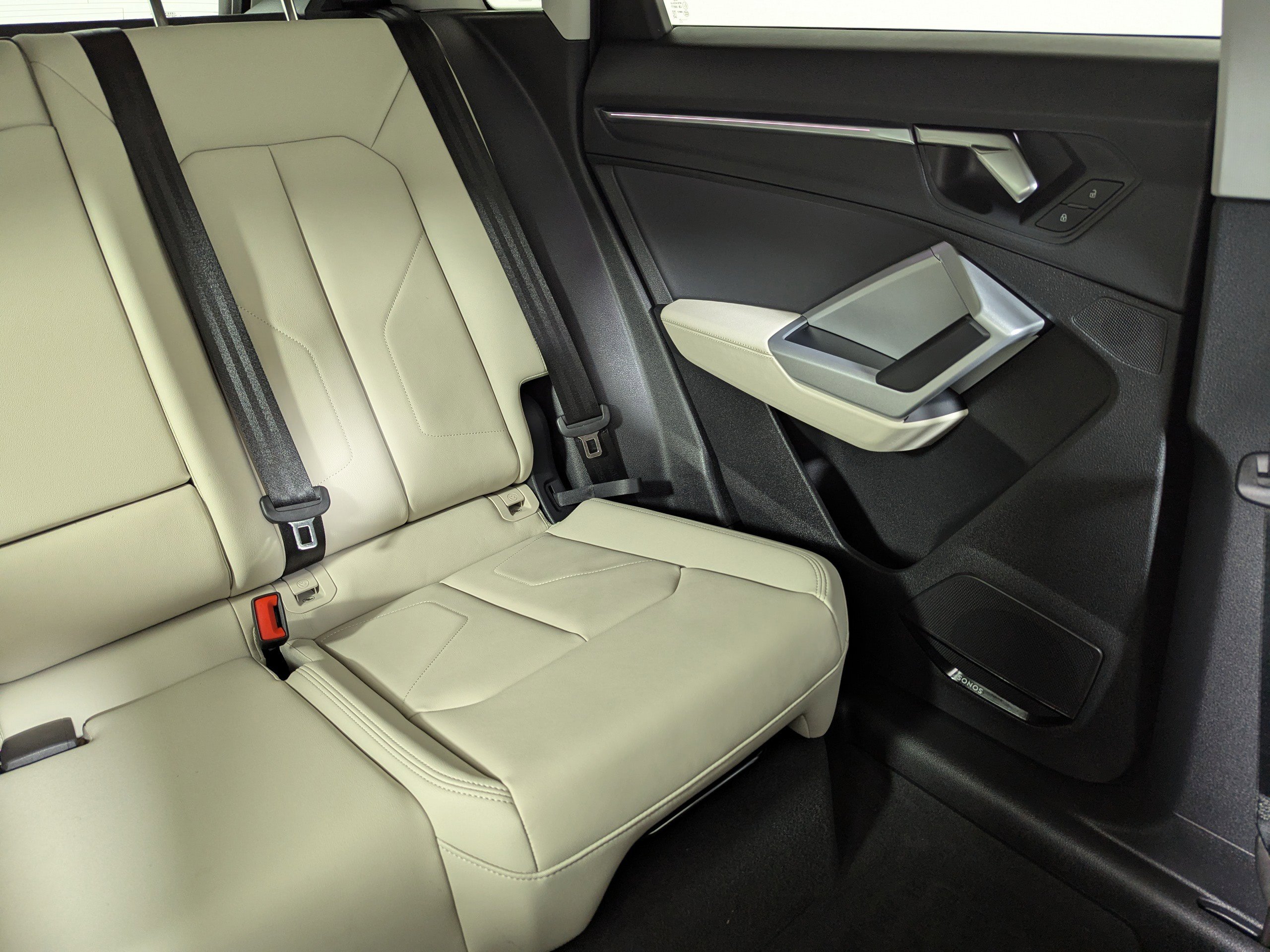 Certified 2025 Audi Q3 2.0T Premium Plus w/ Premium Plus Package image 14