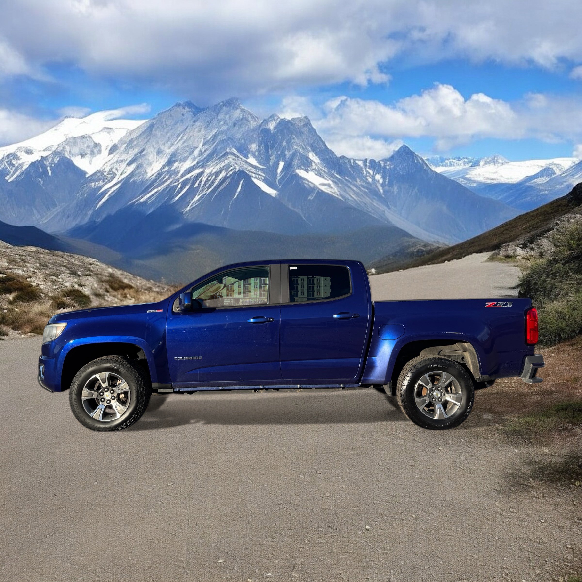 Used 2017 Chevrolet Colorado Z71 image 2