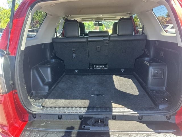 Used 2018 Toyota 4Runner Limited AWD/4WD image 12