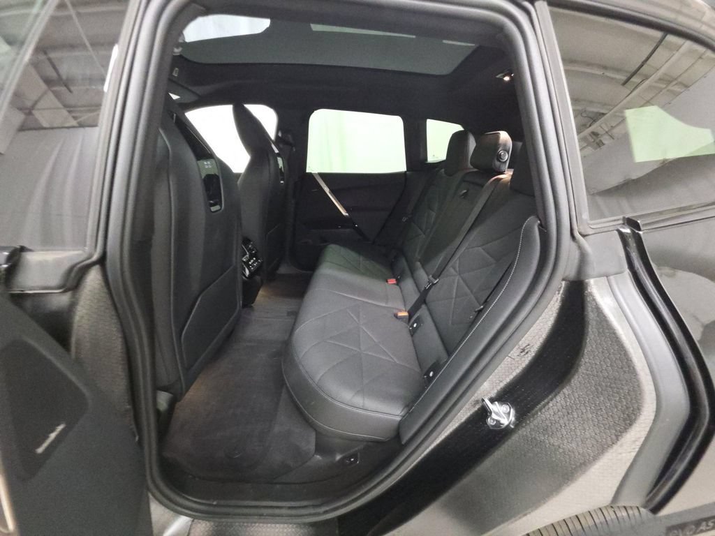 Used 2023 BMW iX xDrive50 w/ Convenience Package AWD/4WD image 8
