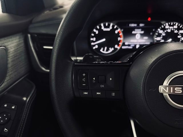 Used 2022 Nissan Rogue SV AWD/4WD image 23