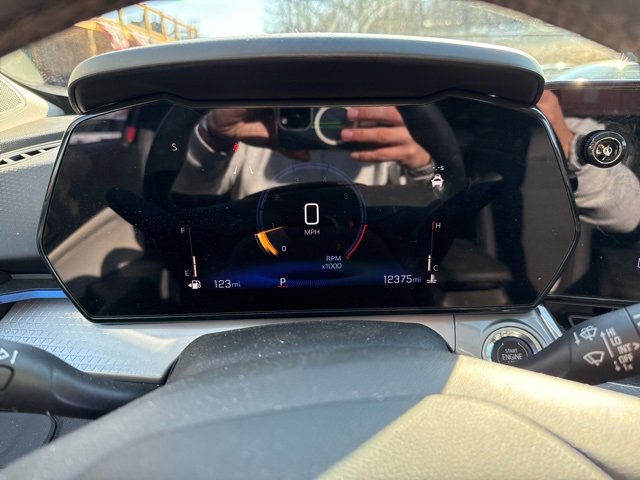 Used 2024 Chevrolet Trax LT w/ LT Convenience Package image 25