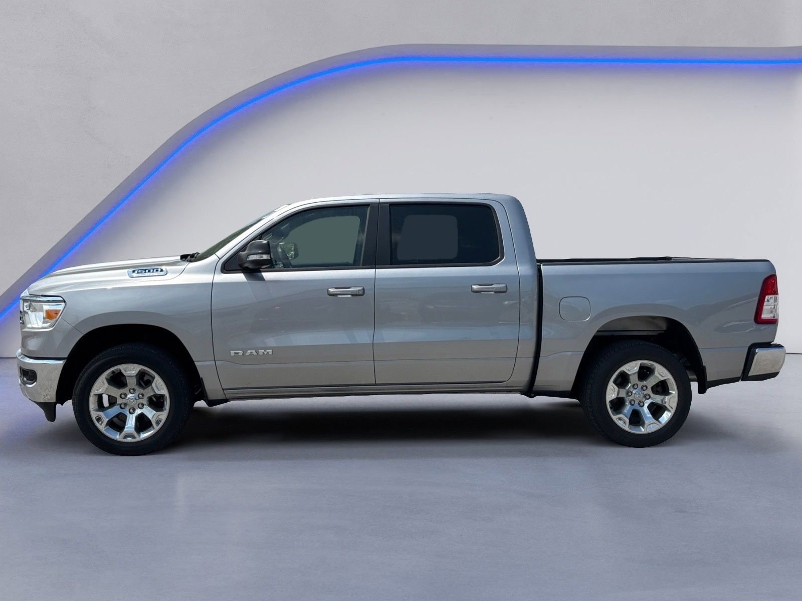 Used 2022 RAM 1500 Big Horn AWD/4WD image 3