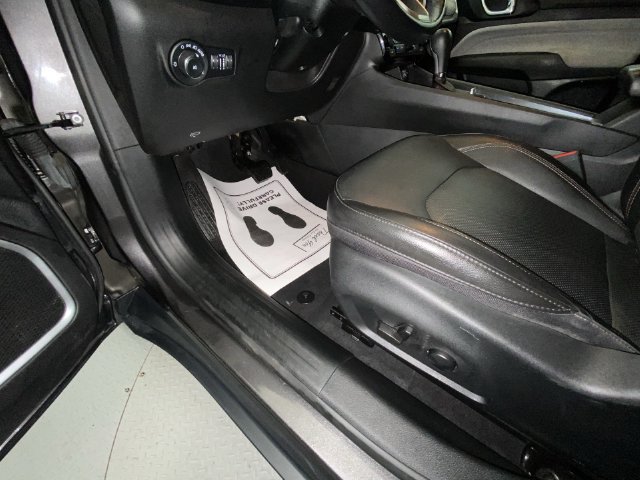 Used 2022 Jeep Compass Latitude AWD/4WD image 12