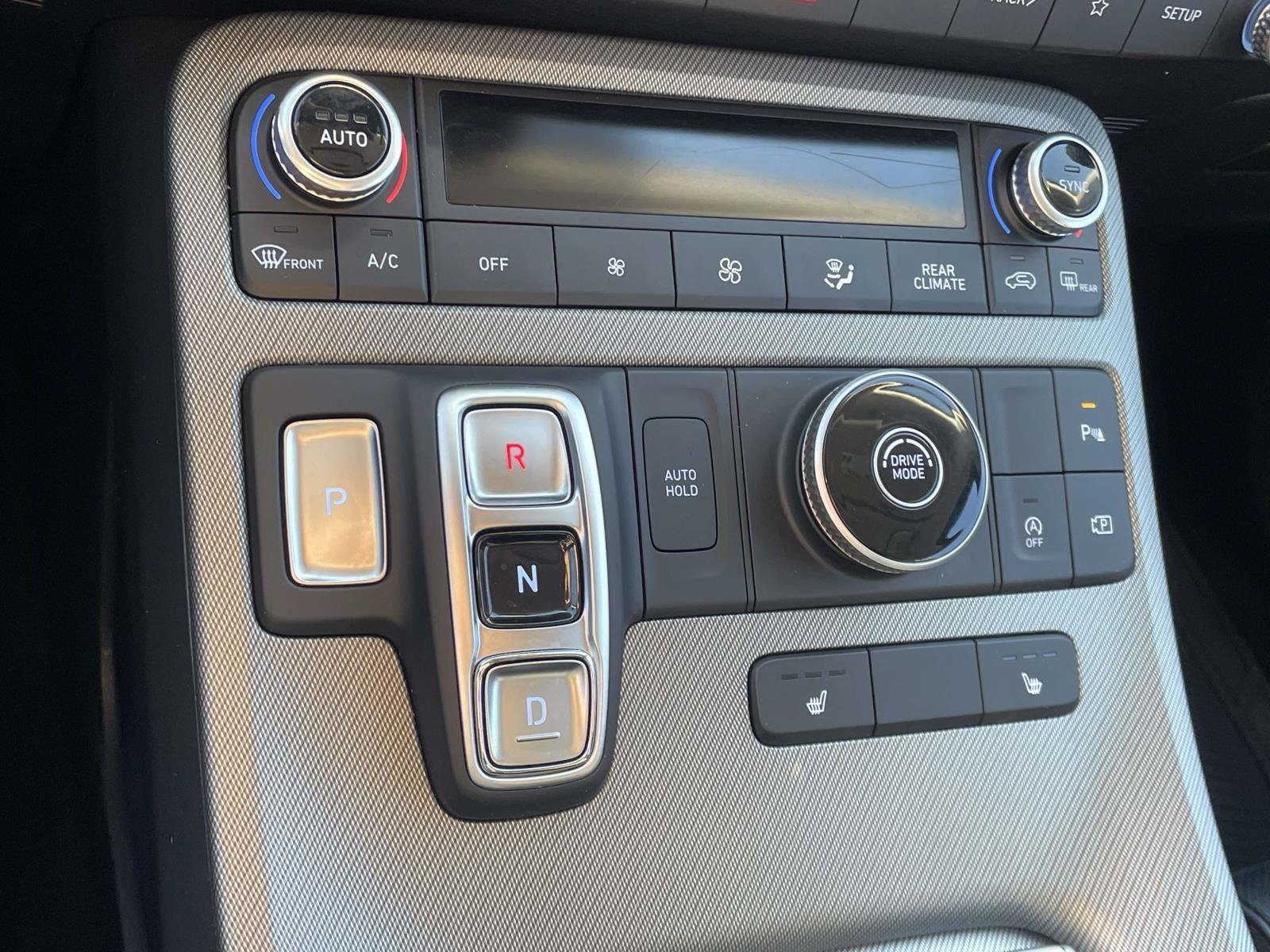 Used 2025 Hyundai Palisade SEL FWD image 9