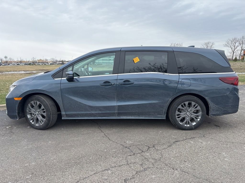 Certified 2025 Honda Odyssey Touring image 10