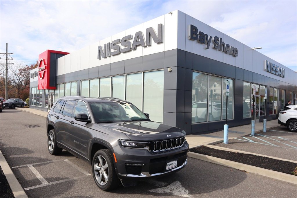 Used 2022 Jeep Grand Cherokee L Limited image 1