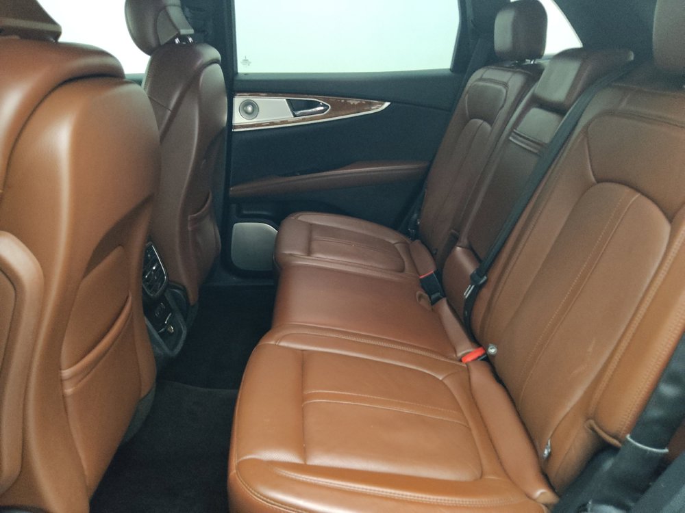 Used 2016 Lincoln MKX Reserve w/ Luxury Package AWD/4WD image 18