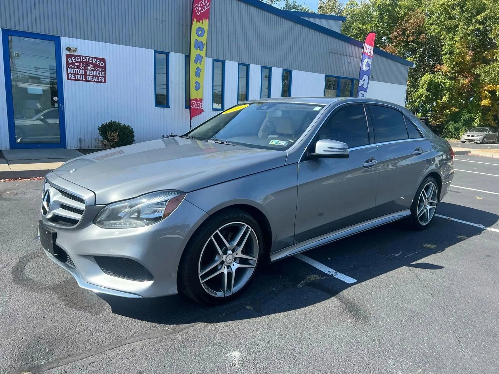 Used 2015 Mercedes-Benz E 350 4MATIC Sedan image 1