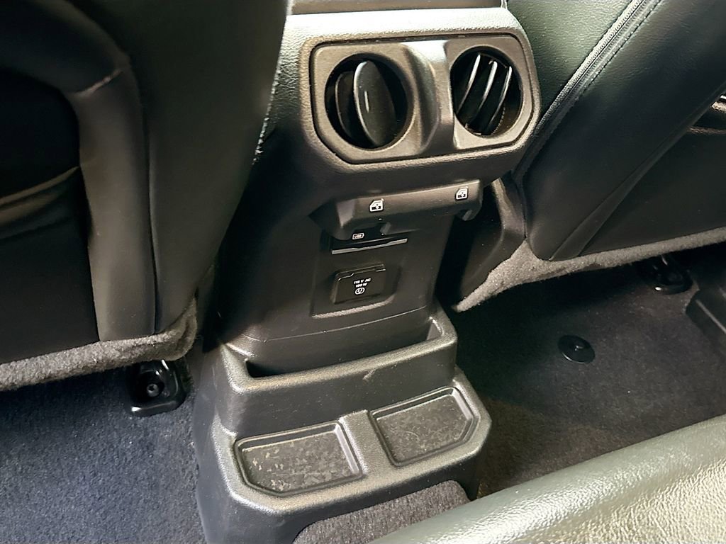 Used 2022 Jeep Wrangler Unlimited Sahara w/ Cold Weather Group image 28