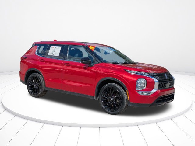 Used 2024 Mitsubishi Outlander FWD image 2