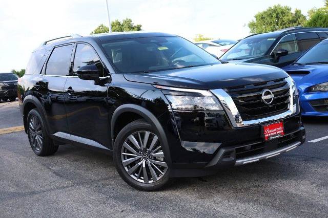 Certified 2025 Nissan Pathfinder SL w/ SL Premium Package FWD image 2