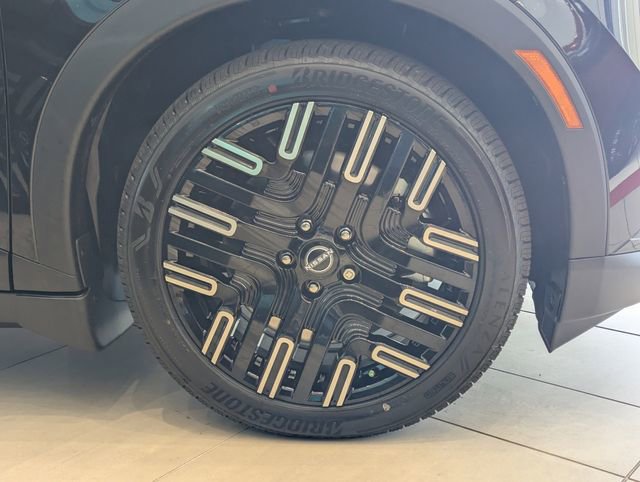 New 2026 Nissan Leaf Platinum+ w/ Cargo Package (Platinum+) image 10