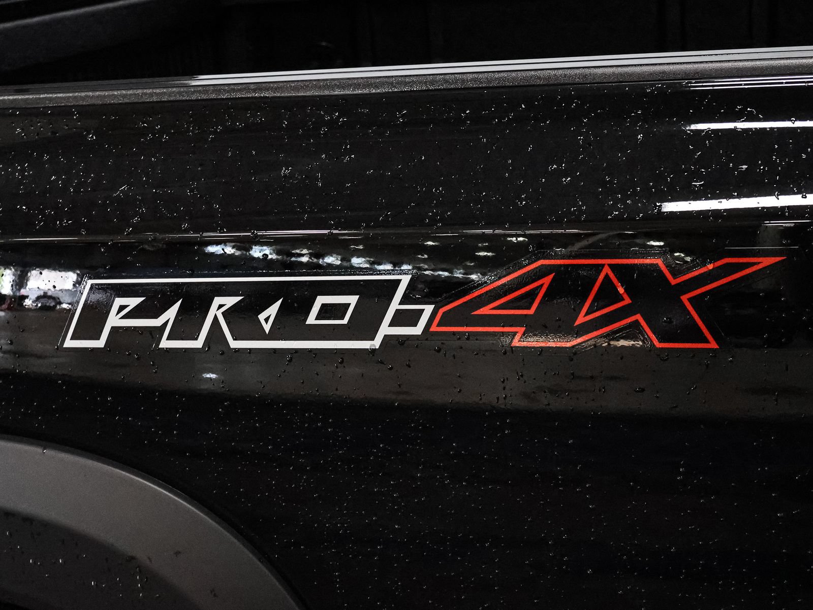 Used 2025 Nissan Frontier PRO-4X AWD/4WD image 16